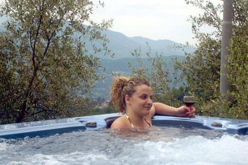 ROMANTIC GETAWAY AMAZING VIEWS - New large veranda Villa in Emilia-Romagna
