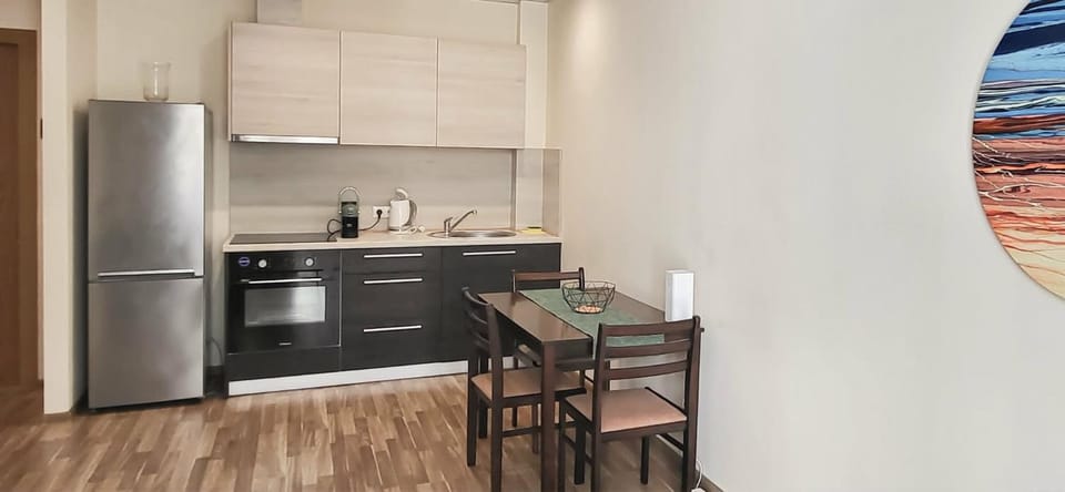dishwasher, minibar, pet friendly, toaster