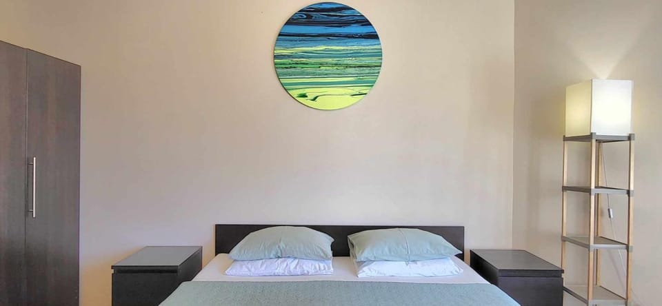 Bed, Photo of the whole room, Bedroom, wardrobe