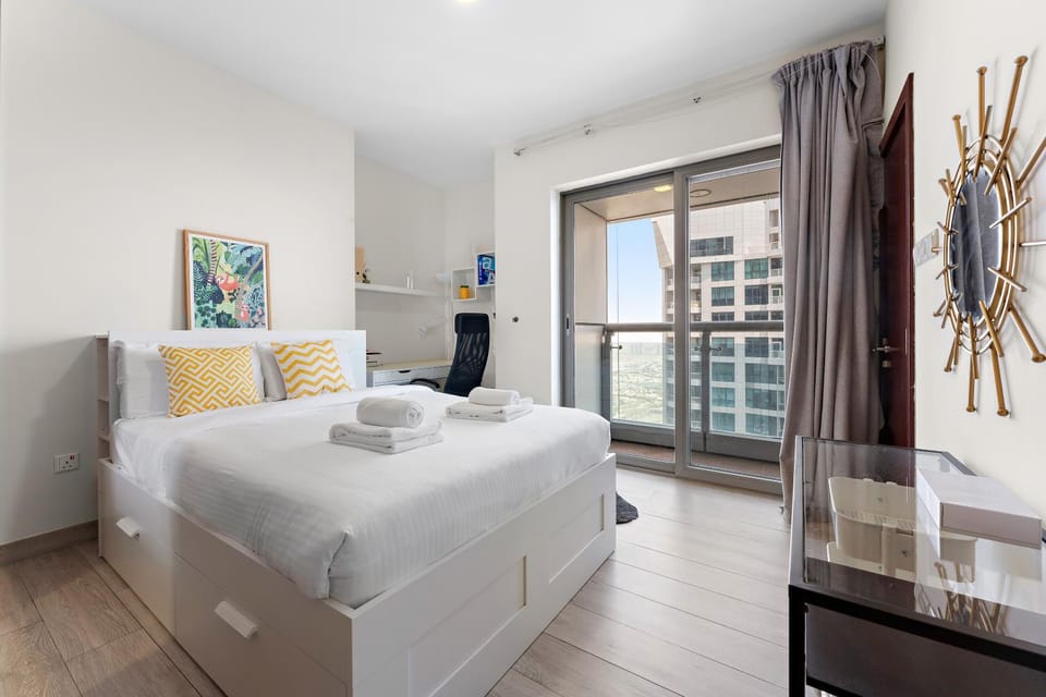 76th floor- 2 BR Apartment with Iconic Marina Skyline View Apartment in Dubai