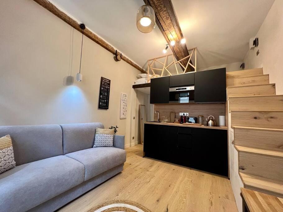 Kitchen or kitchenette, Living room, Seating area, minibar