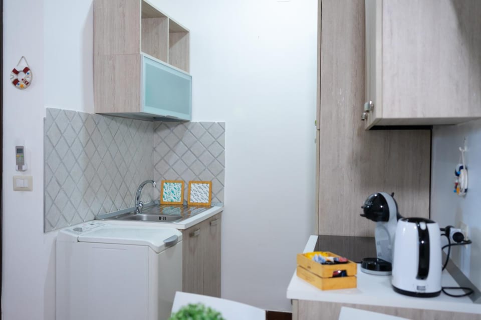 Coffee/tea facilities, Kitchen or kitchenette, kitchen