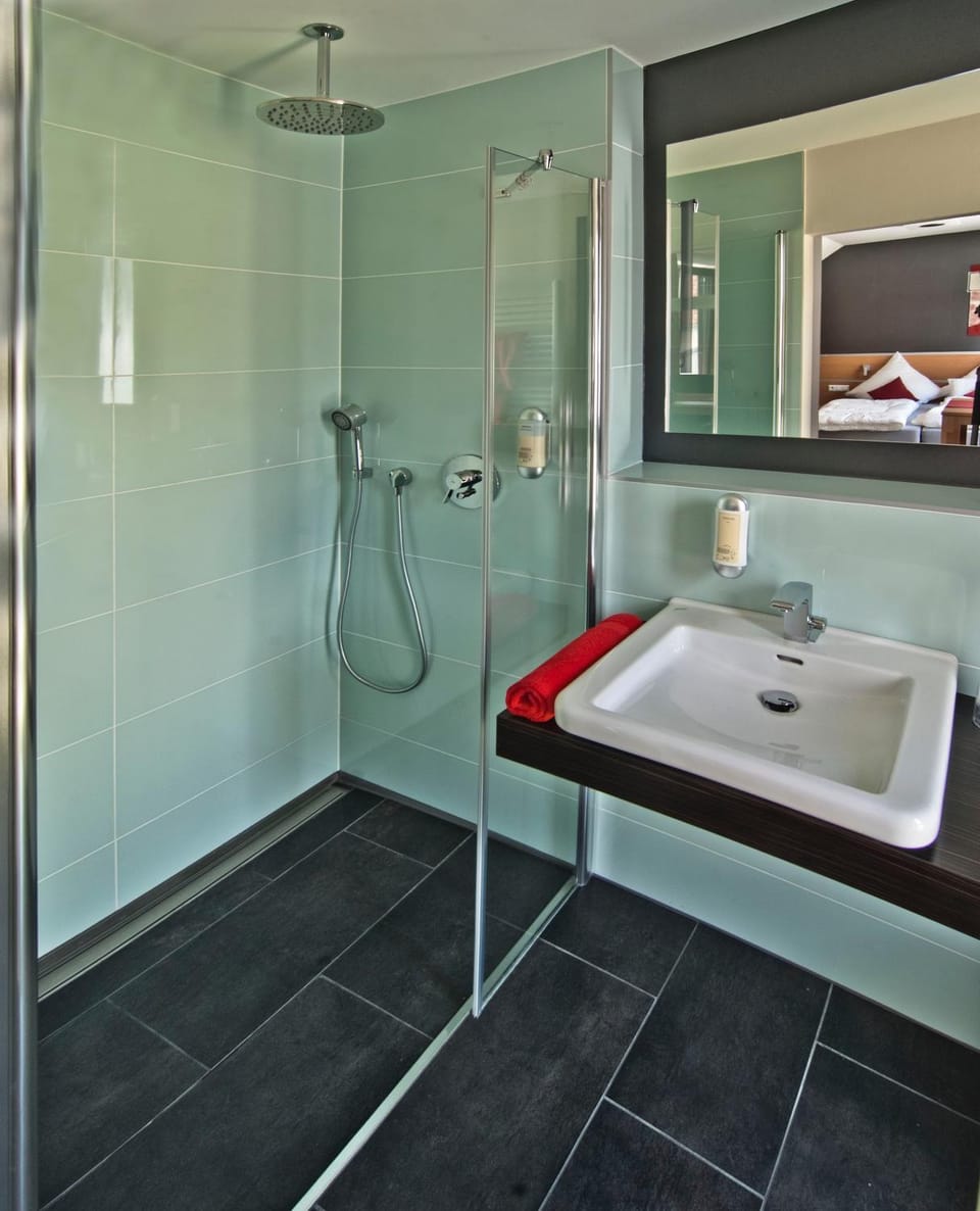 Shower, Bathroom, Photo of the whole room