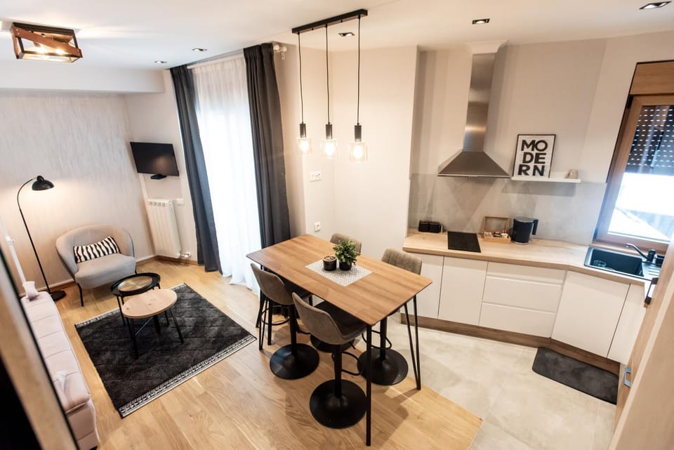 Red Pine apartman Apartment in Zlatibor