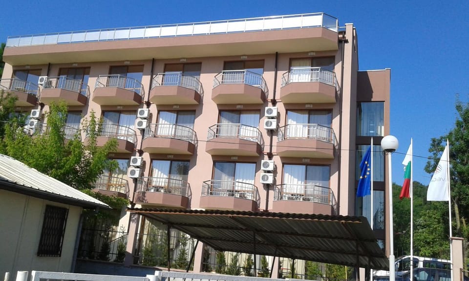 Facade/entrance, Street view