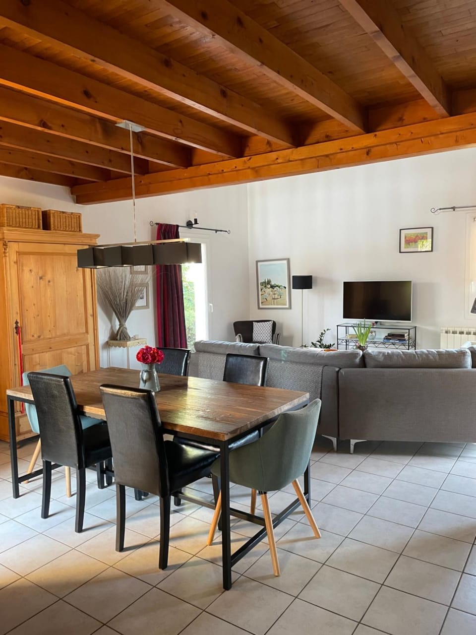 Living room, Dining area