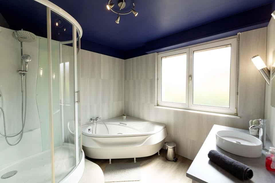 Shower, Bathroom, Bath