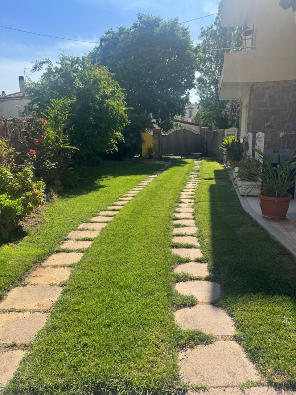 Property building, Natural landscape, Garden, Garden view