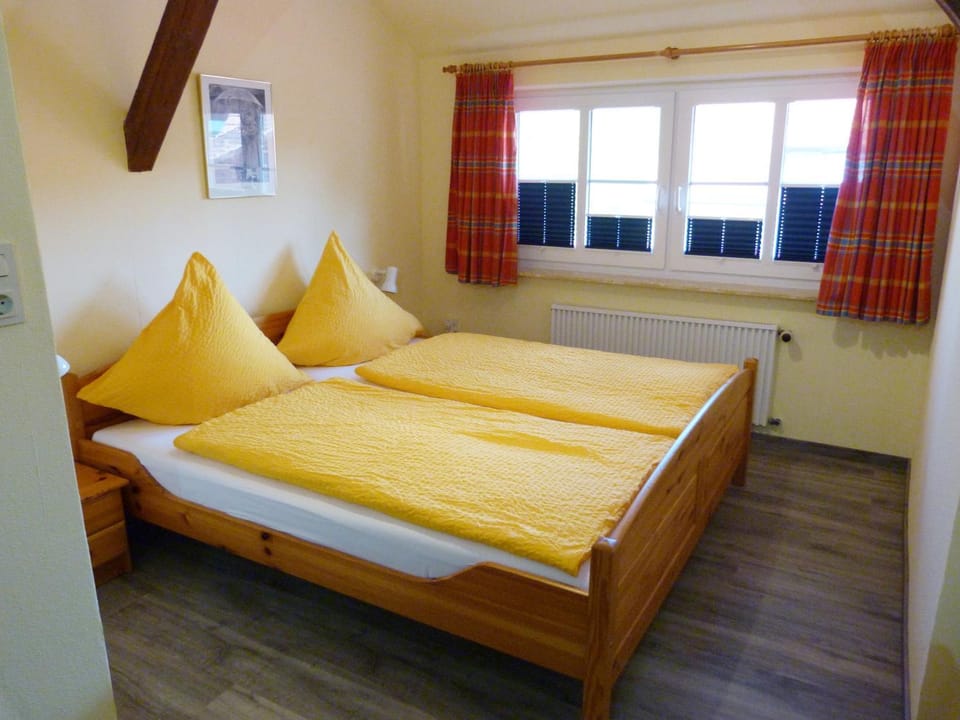 Dat Spatzenhus 1 Apartment in Friesland