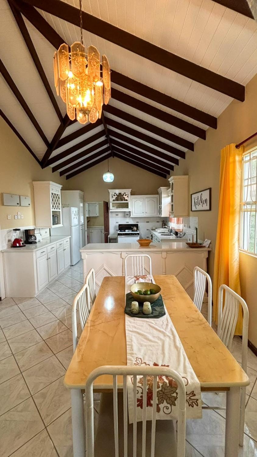 Venance Grand Yer Top Floor Overlooking Rodney Bay Apartment in Caribbean