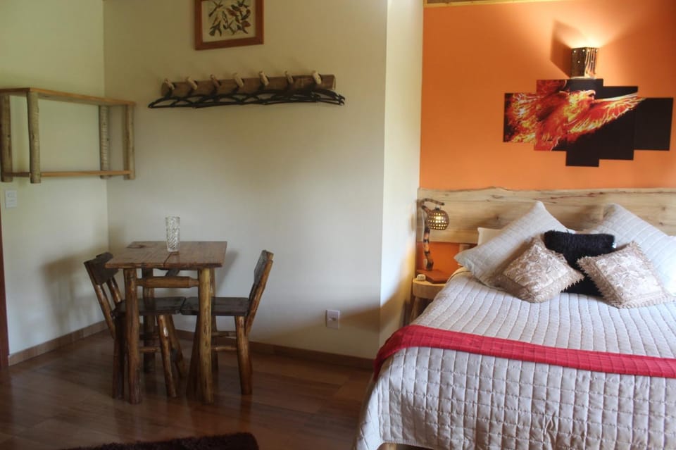 Bed, Dining area, Bedroom