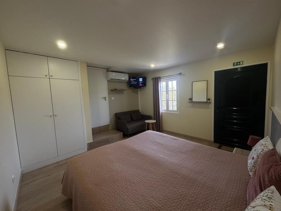 TV and multimedia, wardrobe, air conditioner