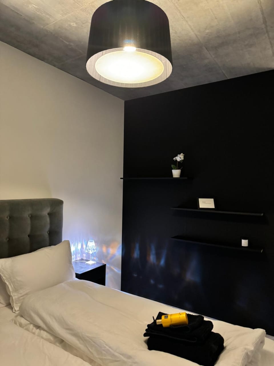 Bed, Bedroom, towels, wardrobe