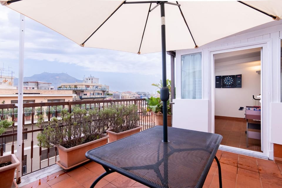 Natural landscape, View (from property/room), Balcony/Terrace