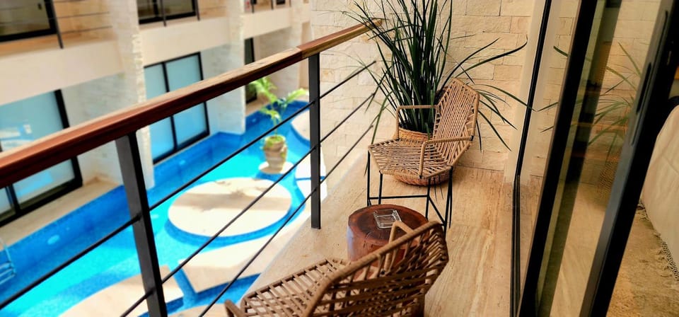 Balcony/Terrace, Pool view