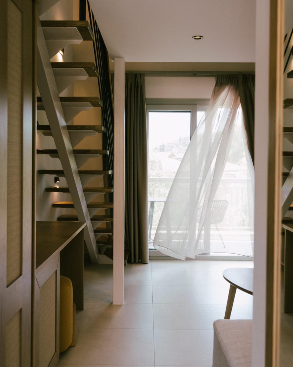 Balcony/Terrace, Living room