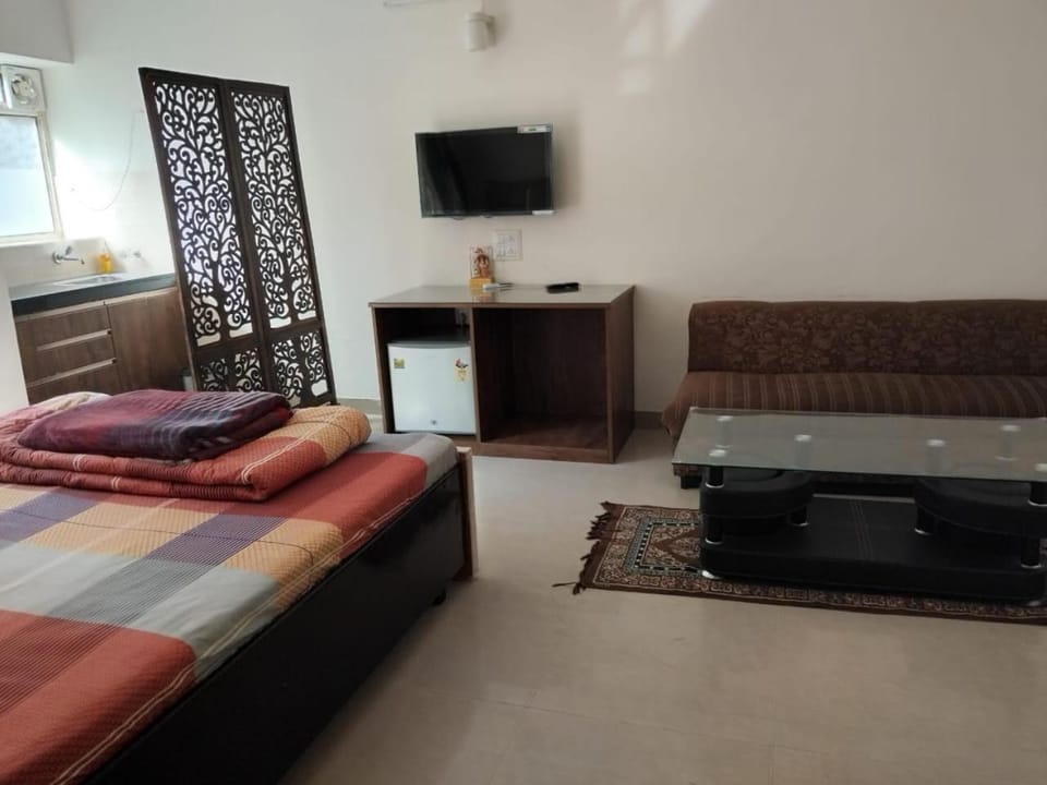 Newly Renovated Apartment in Omaxe - Married Couple Only Apartment in Uttar Pradesh