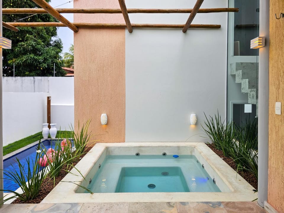 Hot Tub, Pool view