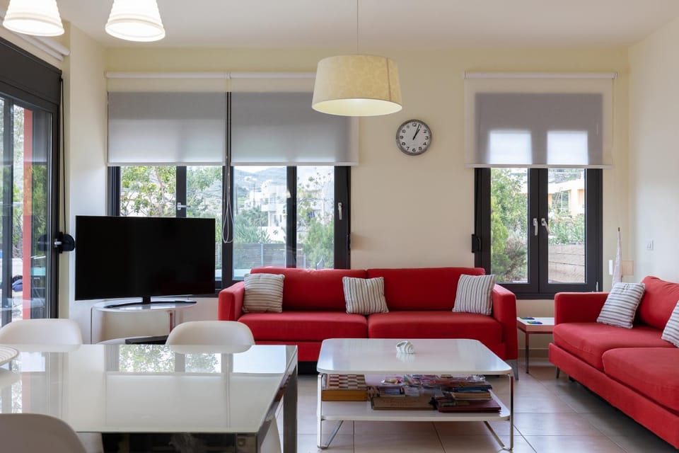 Day, TV and multimedia, Living room