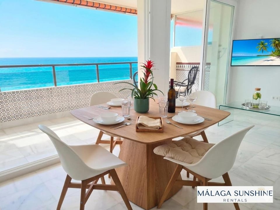 Malaga Sunshine Rentals - Beach Front Penthouse II - Fuengirola Apartment in Fuengirola