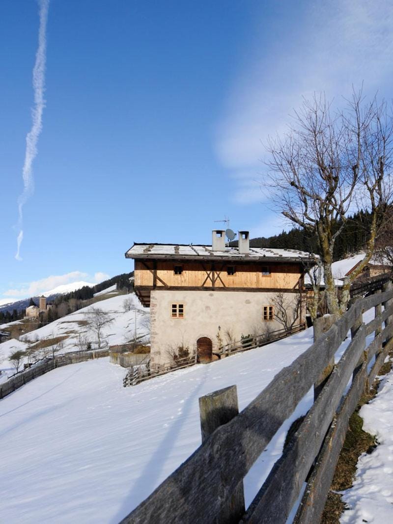 Property building, Natural landscape, Winter