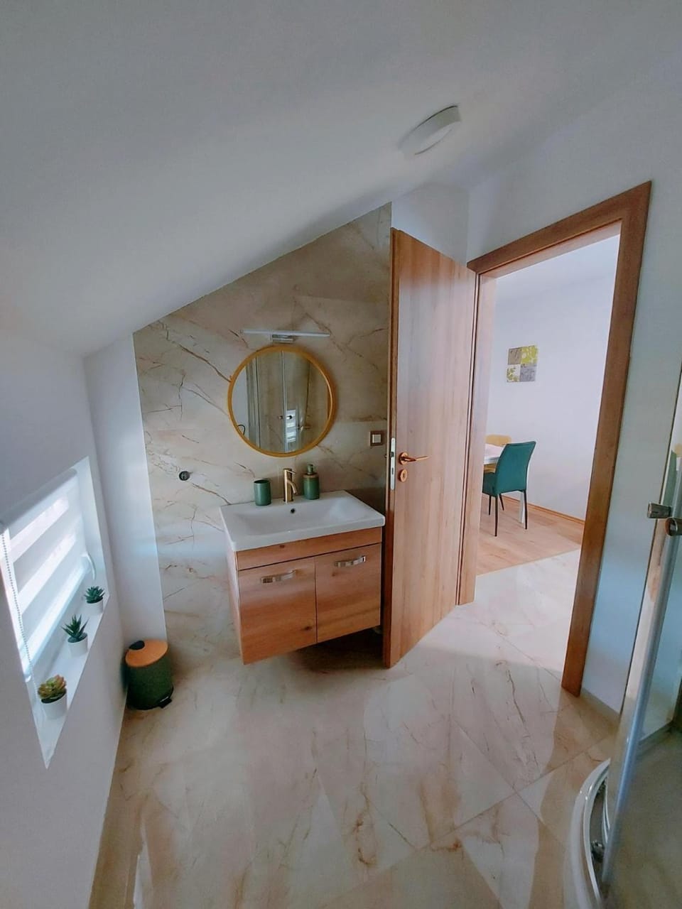 Shower, Toilet, Bathroom, heating