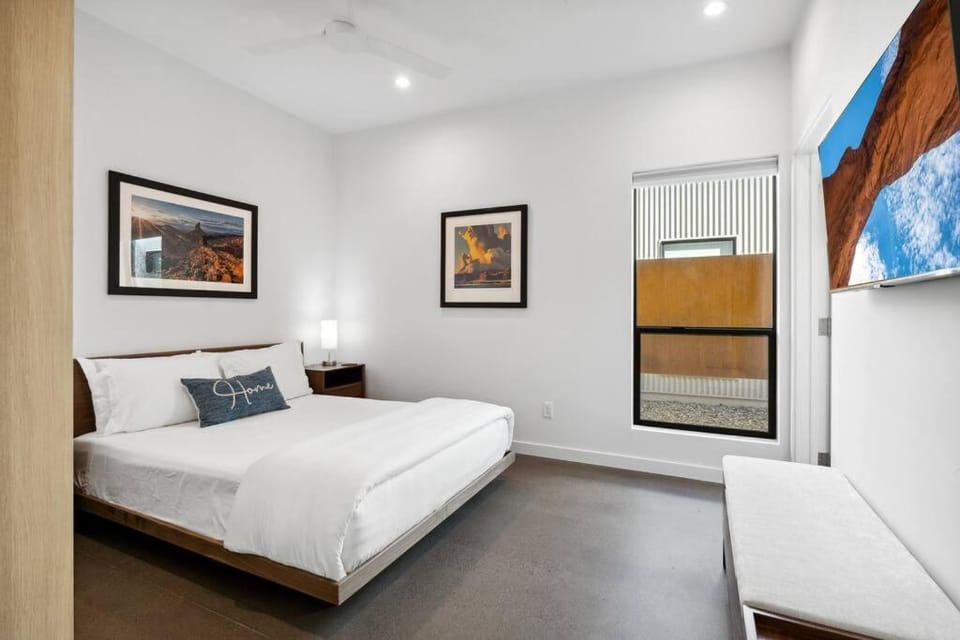 Unique Design 1-bedroom Apartment - 80 Walkscore! Apartment in Phoenix