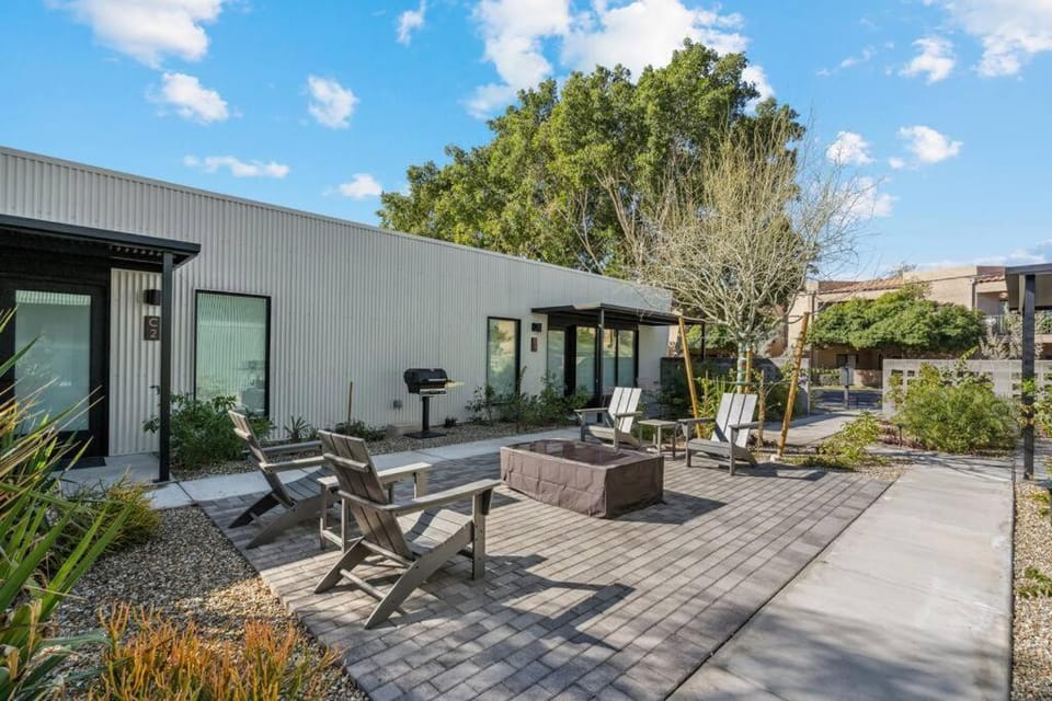 Modern 1-bedroom Apartment - 80 Walkscore! Apartment in Phoenix
