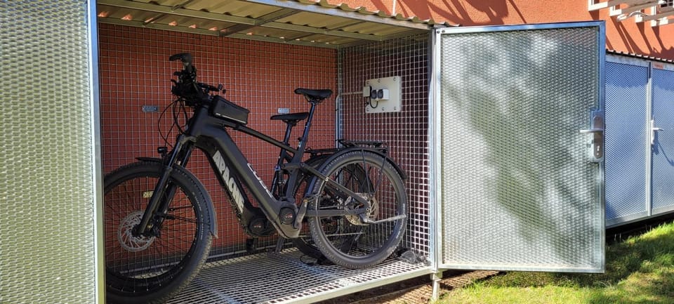 Cycling, microwave, storage