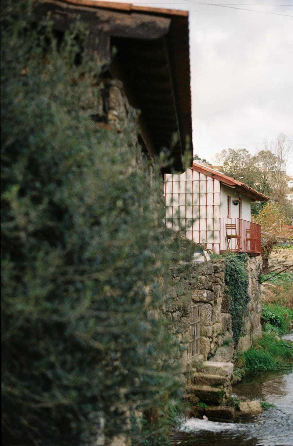Property building, Balcony/Terrace, River view