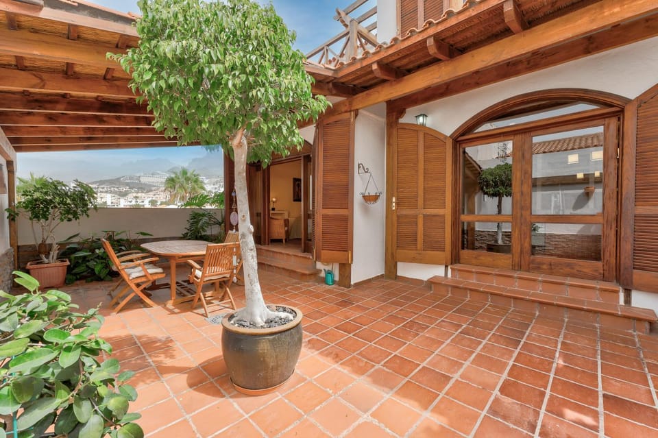 Balcony/Terrace, Dining area