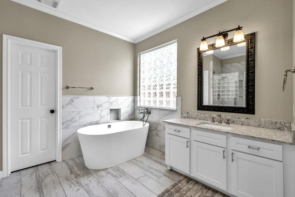 Taupewood Pl House in The Woodlands