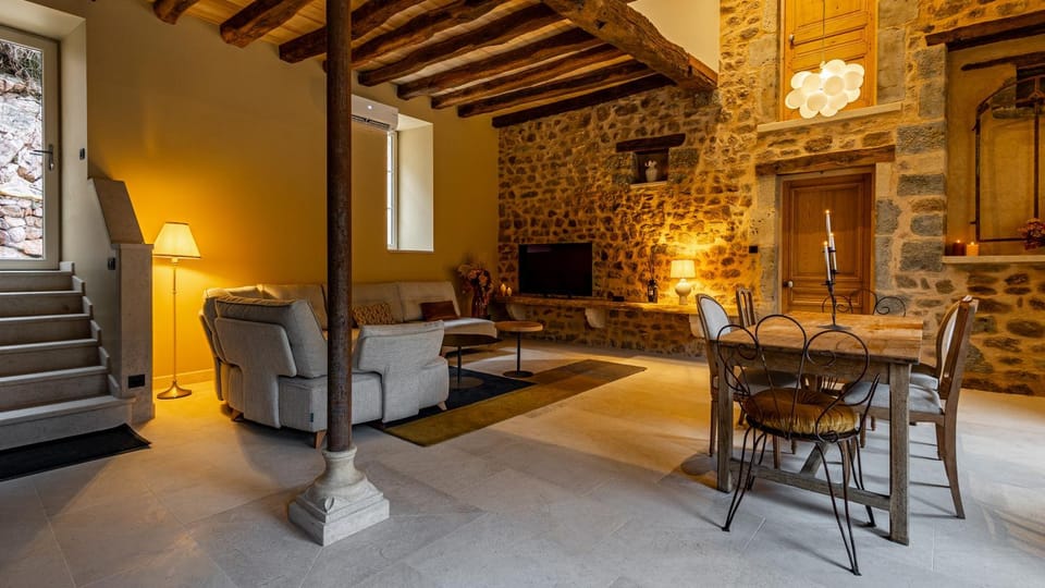 Au fil de l'O hébergement classé 5 étoiles House in Bourgogne-Franche-Comté