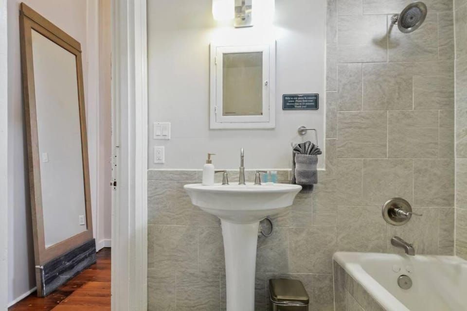 Toilet, Bathroom, Bath, towels