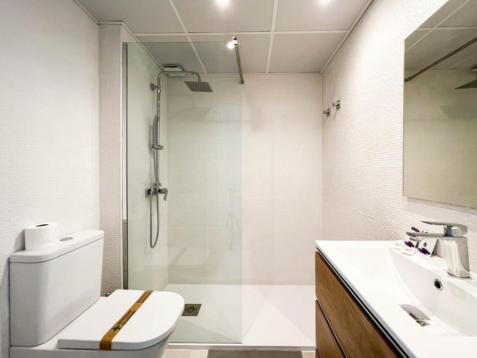 Shower, Toilet, Bathroom
