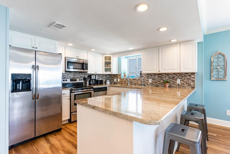 Atalaya Towers Penthouse 1702 House in Garden City