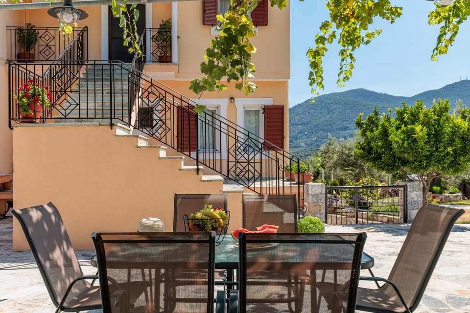 Glyna House House in Sporades, Greece