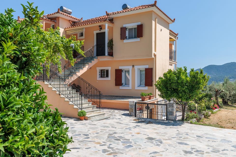 Glyna House House in Sporades, Greece