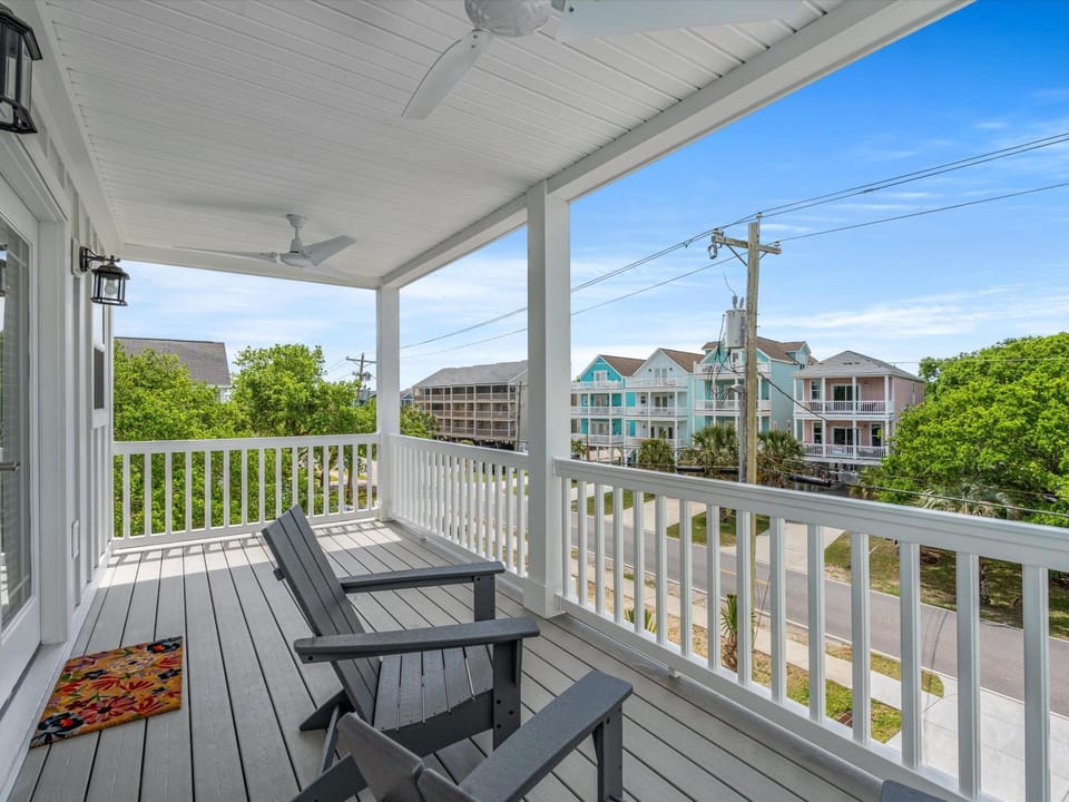 Day, Neighbourhood, Balcony/Terrace, Seating area, Quiet street view