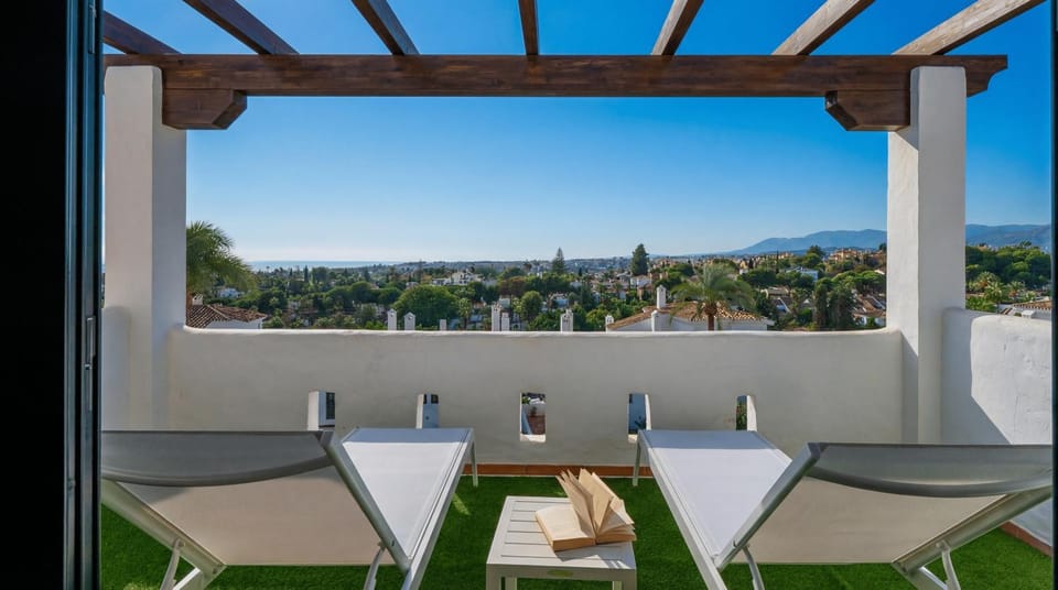 Balcony/Terrace, Mountain view
