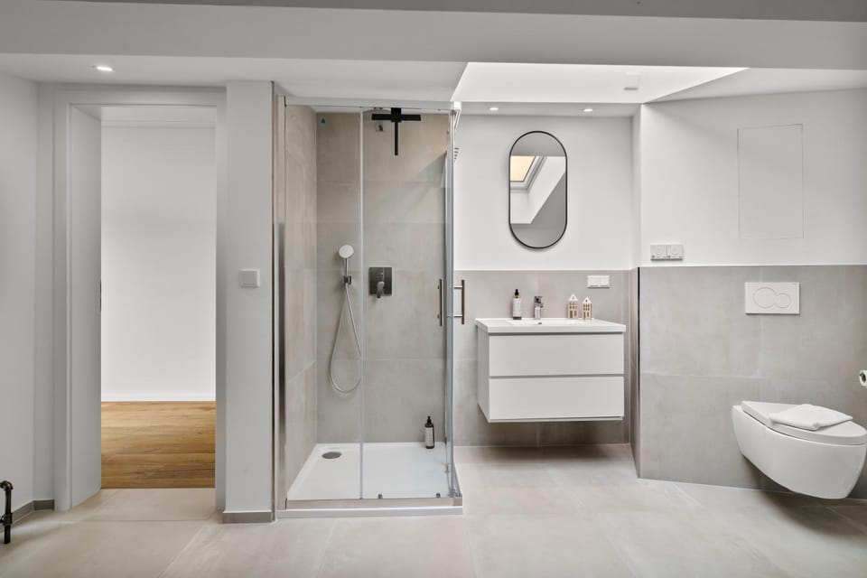 Shower, Bathroom