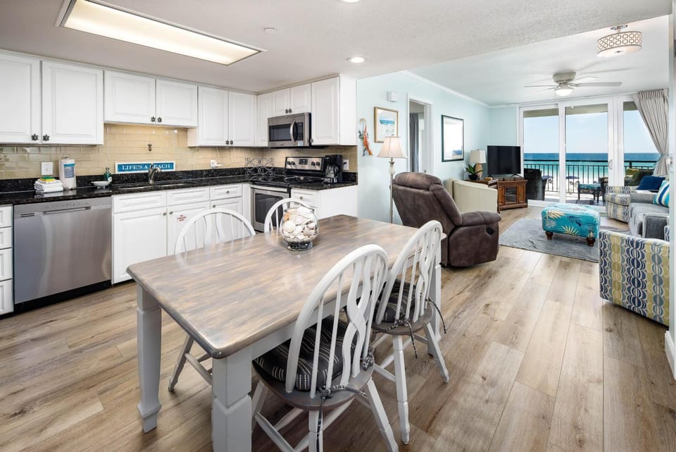 Nautilus 1203 - Gulf Front 2 BR 2 BA 2nd FLR House in Okaloosa Island
