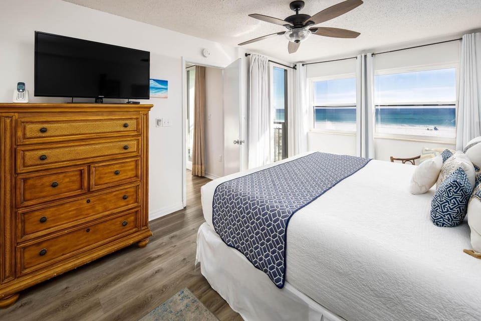 Nautilus 1202 - Gulf Front 1 BR 2nd FLR House in Okaloosa Island