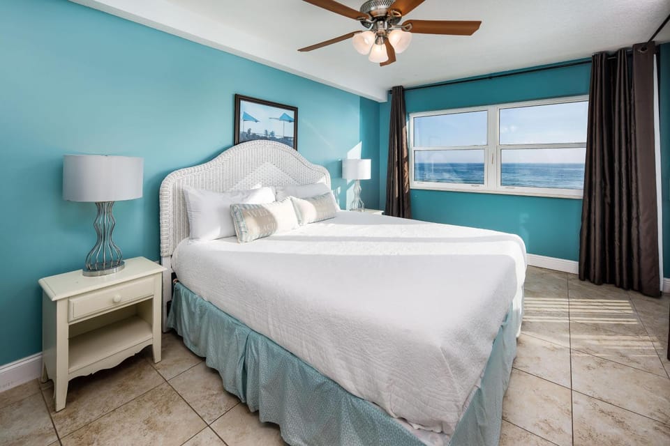 Nautilus 1205 - Gulf Front 1 BR 2nd Floor House in Okaloosa Island