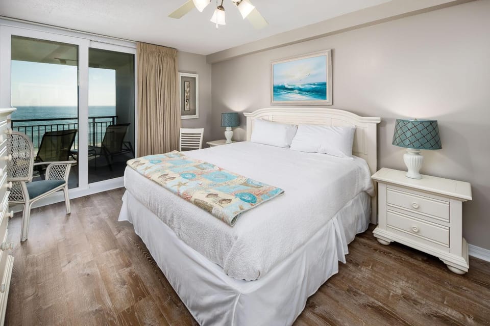 Nautilus 1304 - Gulf Front 2 BR 2 BA - 3rd Floor House in Okaloosa Island