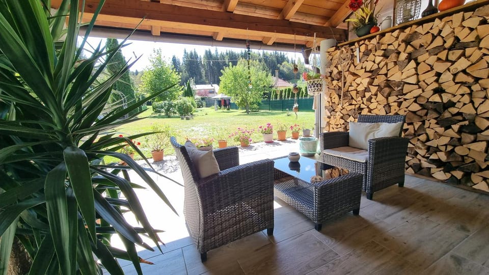 View (from property/room), Balcony/Terrace, Seating area, Garden view