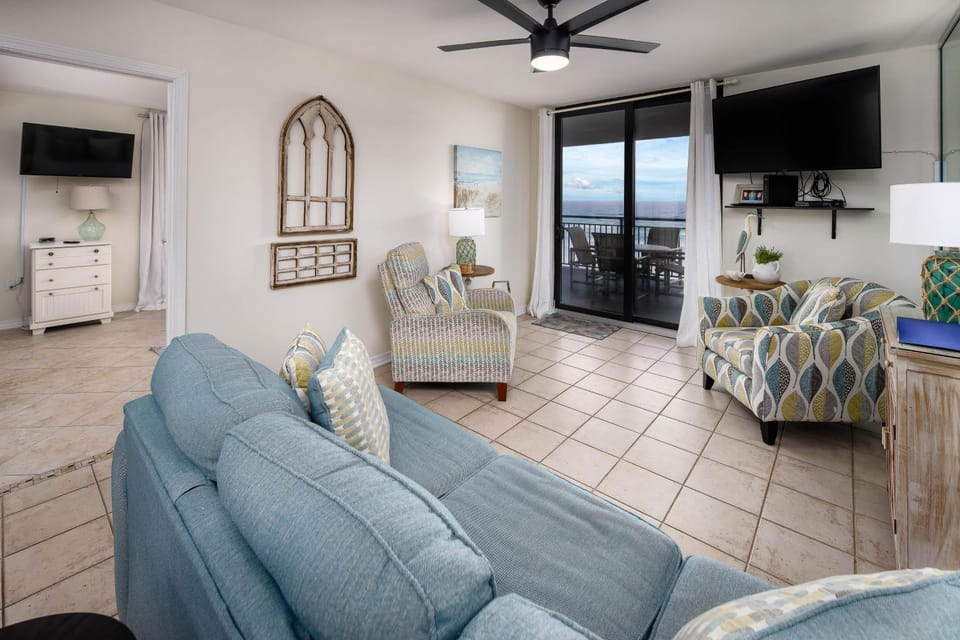 Nautilus 1306 - Gulf Front 2 BR 2 BA - 3rd Floor House in Okaloosa Island