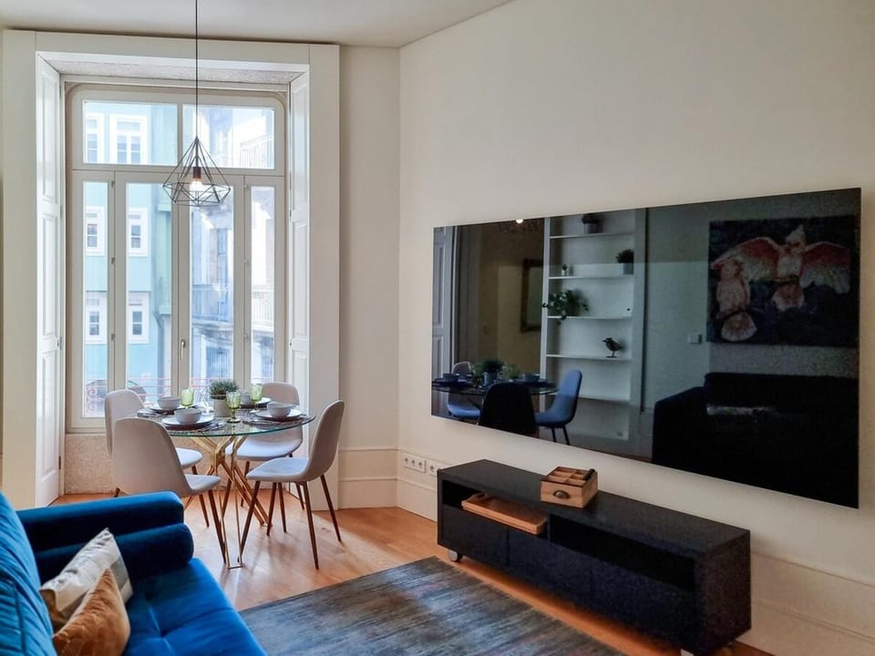 Inspiring City Center 1 BR Apartment with a View Apartment in Porto