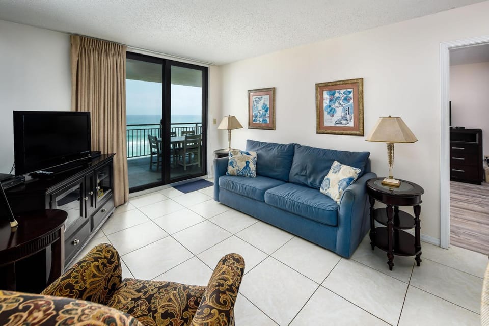 Nautilus 1501 - Gulf Front 2 BR 2 BA 5th FLR House in Okaloosa Island