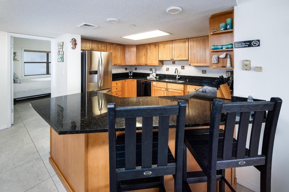 Nautilus 1503 - Gulf Front 2 BR 2 BA 5th Floor House in Okaloosa Island